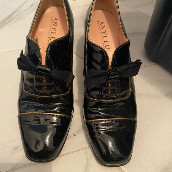 Black heel buisness shoe - Picture 2 of 3